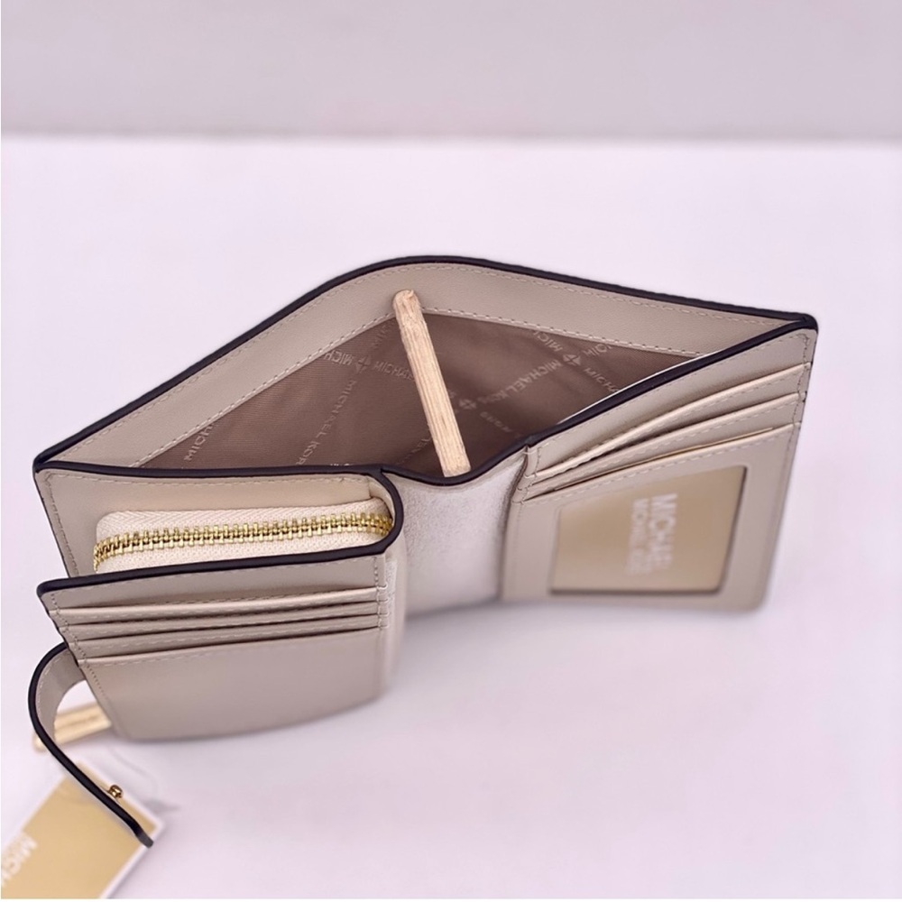 Michael Kors Floral Medium Bifold Wallet - Picture 6 of 11
